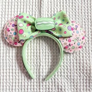 Disney Parks Epcot France Loungefly Minnie and Macarons scented ears headband